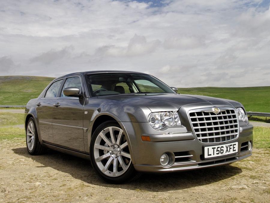  Chrysler 300C SRT8 2004 года  (UK) (фото 1 из 14)